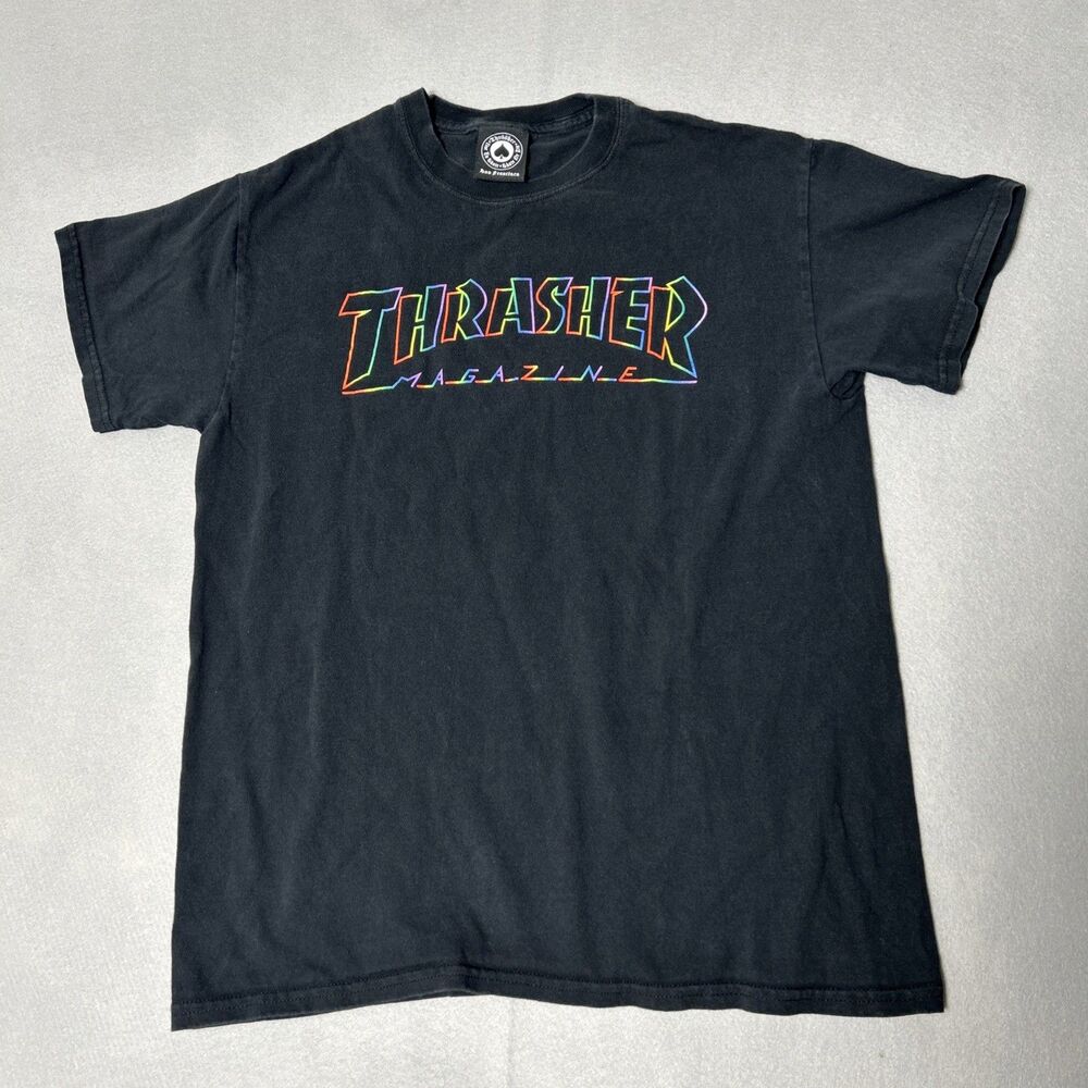 Thrasher Magazine Medium Rainbow Graphic Spellout Logo Black Tee T-Shirt Skater